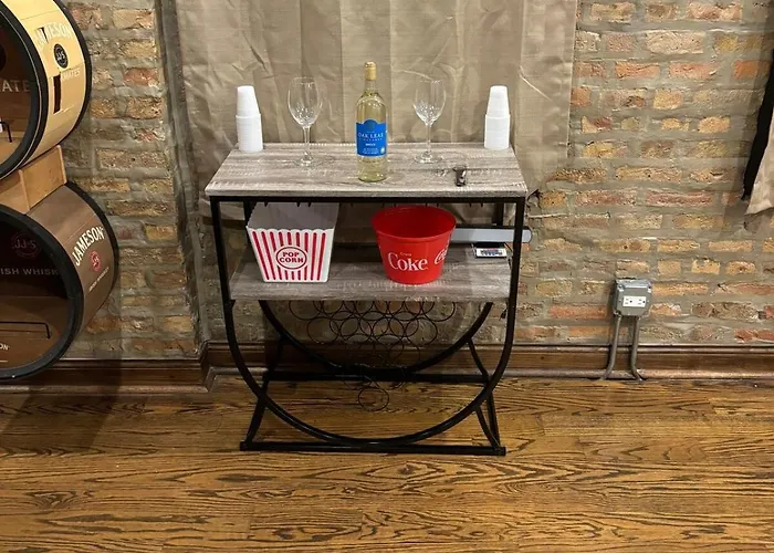 Apartment Wicker Park Loft Style Chicago